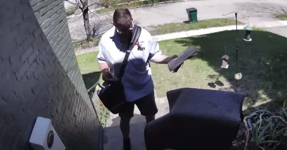 Postal Worker Takes Giant ‘Hulk’ Dog In Stride As He Delivers The Mail Postal Worker Takes Giant ‘Hulk’ Dog In Stride As He Delivers The Mail