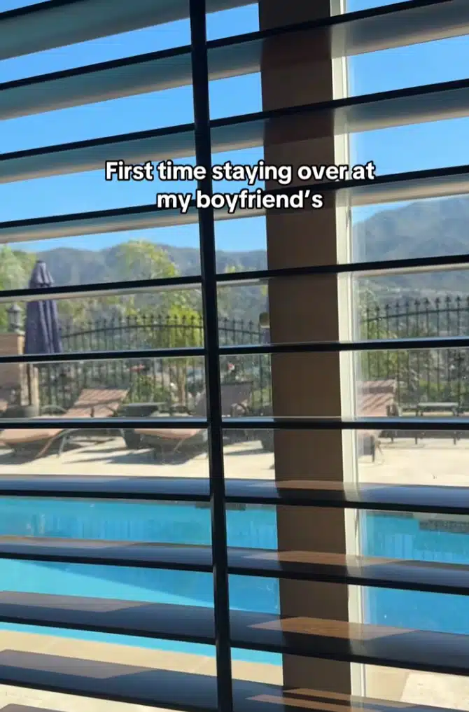 Golden Retriever Greets Dad’s New Girlfriend With Playful Wake-Up Call Golden Retriever Greets Dad’s New Girlfriend With Playful Wake-Up Call